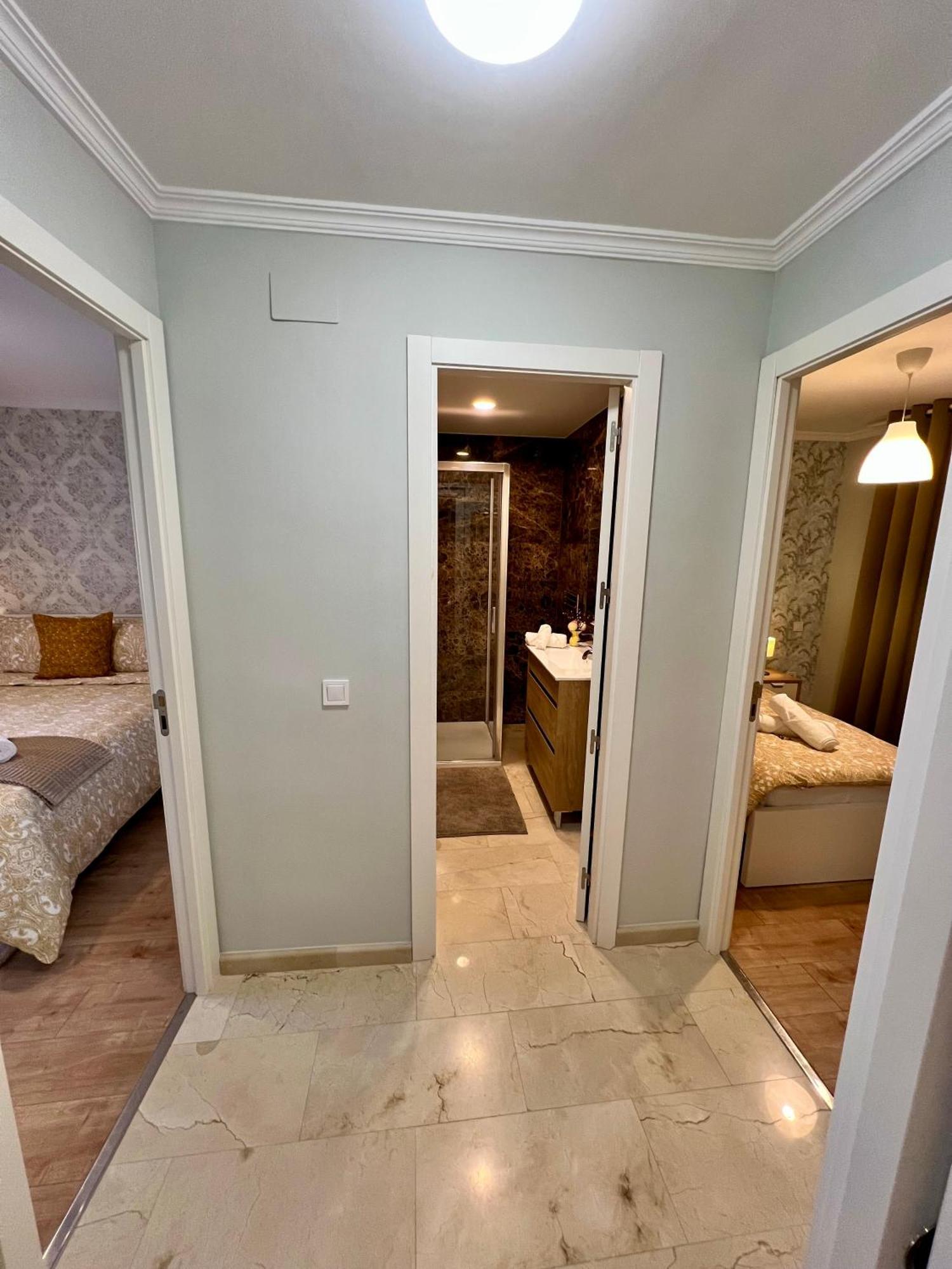 Apartamentos Prestige Suites Malaga IV Exterior photo